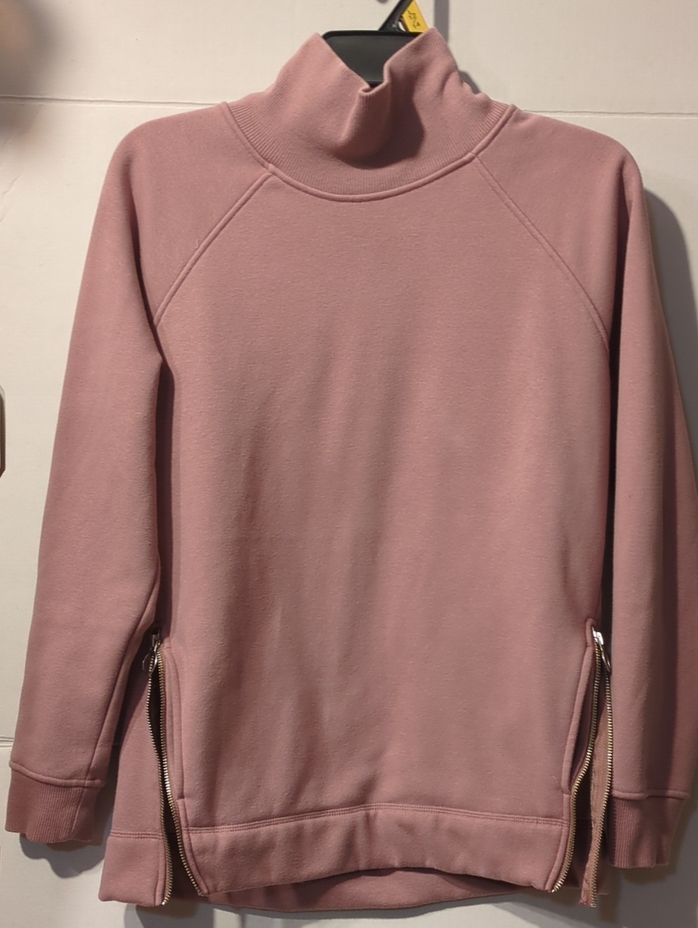 Athleta Cozy Karma Funnel Neck Size Small